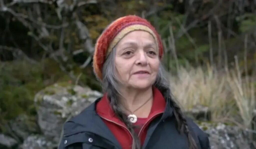 litzi-botello-net-worth-bio