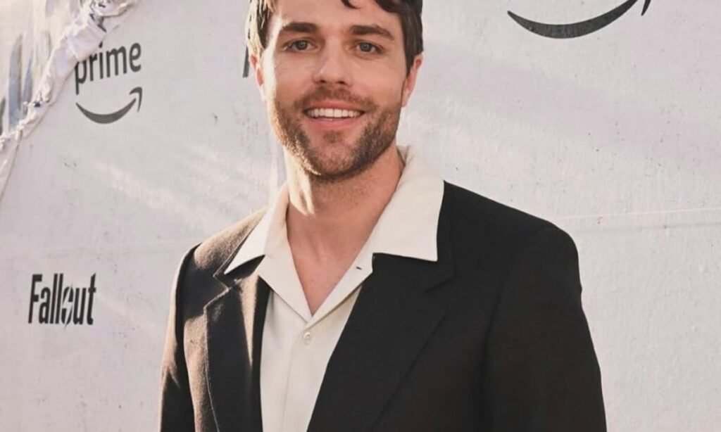 who-is-dave-register