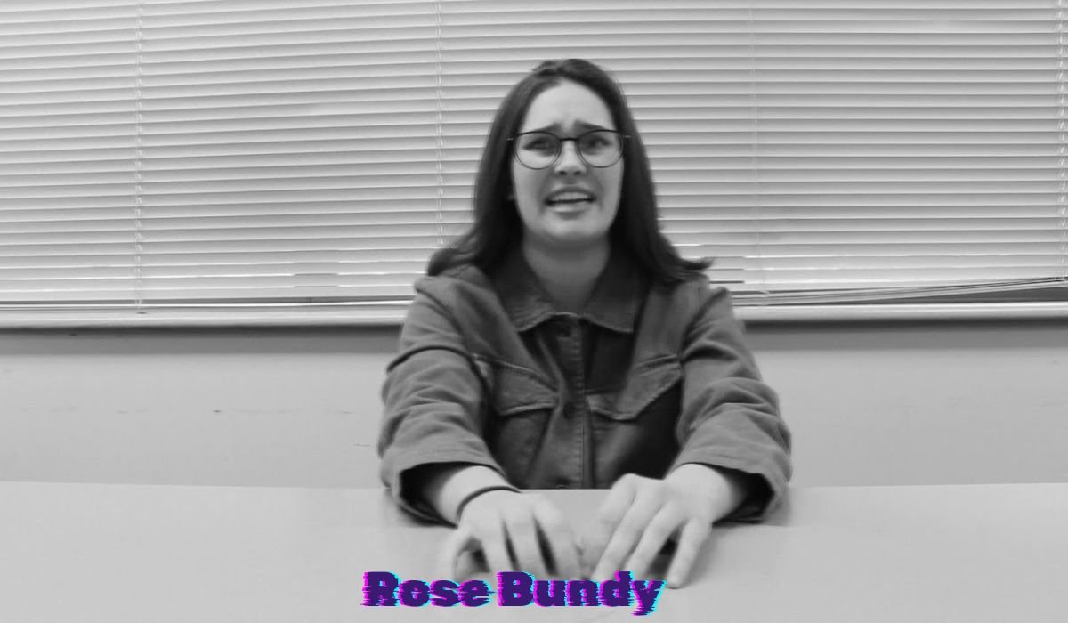 rose-bundy